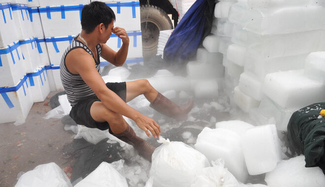 L/ạ/nh g/á/y quy trình sản xuất đá lạnh cung cấp cho quán ăn, giải khát L/ạ/nh g/á/y quy trình sản xuất đá lạnh cung cấp cho quán ăn, giải khát