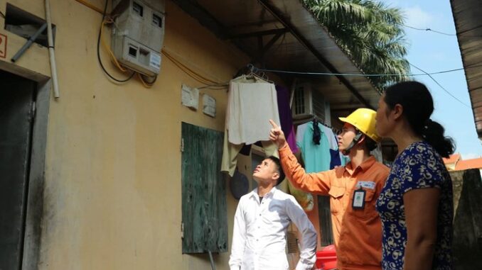 Hoá ra đây là lý do tiền điện tăng cao đột biến trong tháng 6, thế này thì EVN không chấp nhận “đền bù” đâu! Hoá ra đây là lý do tiền điện tăng cao đột biến trong tháng 6, thế này thì EVN không chấp nhận “đền bù” đâu!
