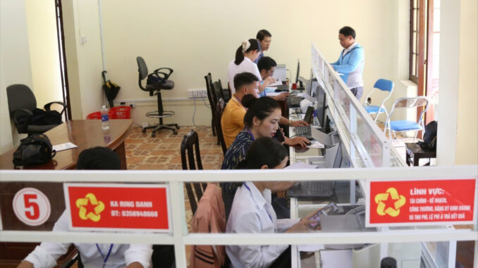Sắp tới, cán bộ xã sẽ được nhận 500 triệu đồng để “lên đời”: Thực hư thế nào? Sắp tới, cán bộ xã sẽ được nhận 500 triệu đồng để “lên đời”: Thực hư thế nào?