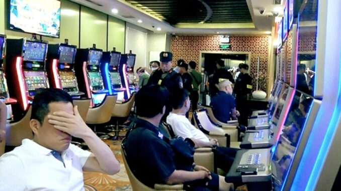 Danh tính nam ca sĩ d/a/nh;b/ac hết 4,3 triệu USD tại khách sạn Pullman cùng cựu phó CT tỉnh Phú Thọ Danh tính nam ca sĩ d/a/nh;b/ac hết 4,3 triệu USD tại khách sạn Pullman cùng cựu phó CT tỉnh Phú Thọ