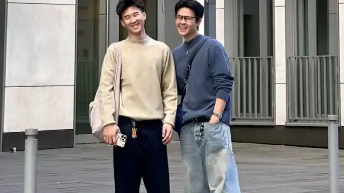 Tang lễ nơi xứ người của cặp song sinh người Việt tử vong trong tai nạn xe: Gia đình chỉ có thể xem qua livestream, không đủ chi phí để đưa hai con về an táng Tang lễ nơi xứ người của cặp song sinh người Việt tử vong trong tai nạn xe: Gia đình chỉ có thể xem qua livestream, không đủ chi phí để đưa hai con về an táng