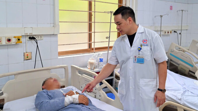Vụ l:ật tàu trên Vịnh Hạ Long: Thuyền viên duy nhất sống sót kể lại phút sinh t:ử Vụ l:ật tàu trên Vịnh Hạ Long: Thuyền viên duy nhất sống sót kể lại phút sinh t:ử