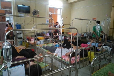 64 người nhập viện nghi ngộ độc sau khi ăn bánh mì 64 người nhập viện nghi ngộ độc sau khi ăn bánh mì