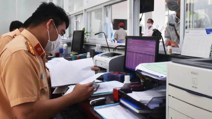 Phí đăng ký ô tô ở Bình Dương, Bà Rịa - Vũng Tàu (cũ) tăng lên 20 triệu đồng