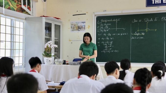 Chúc mừng các thầy cô giáo, lại lên một mức nữa rồi