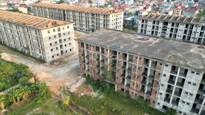 Định đoạt số phận dự án ký túc xá 860 tỷ đồng “đắp chiếu” 16 năm Định đoạt số phận dự án ký túc xá 860 tỷ đồng “đắp chiếu” 16 năm