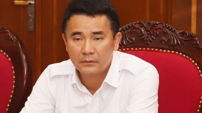 Cựu Phó Chủ tịch UBND tỉnh Phú Thọ cũ vơ hết tiền của dân ng;;hèo đi đ;ốt vào cờ bạc thế này có c;//hết không Cựu Phó Chủ tịch UBND tỉnh Phú Thọ cũ vơ hết tiền của dân ng;;hèo đi đ;ốt vào cờ bạc thế này có c;//hết không