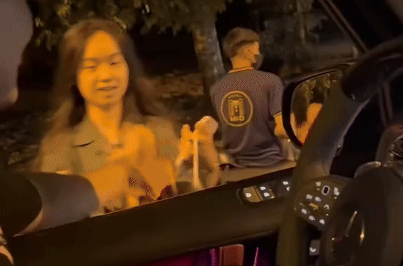 Mẹ ruột thủ khoa Nguyễn Lê Hiền Mai chính thức lên tiếng về tin đồn bán hàng fa-ke, th-ề không làm gì khiến con phải xauho Mẹ ruột thủ khoa Nguyễn Lê Hiền Mai chính thức lên tiếng về tin đồn bán hàng fa-ke, th-ề không làm gì khiến con phải xauho
