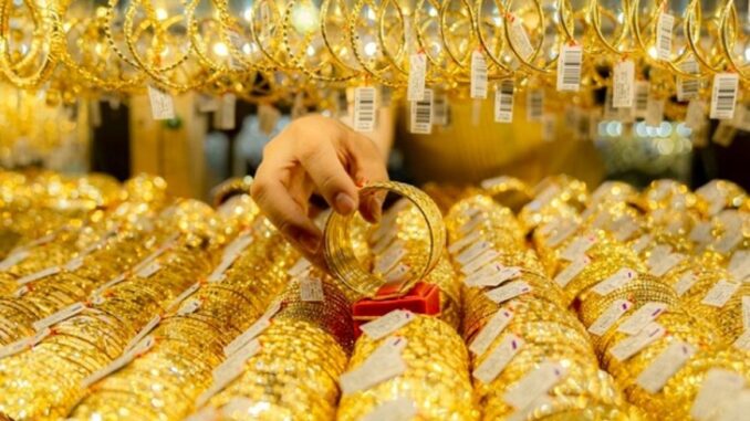 Giá vàng hôm nay 7.7: Vàng trong nước đột ngột sụt giảm Giá vàng hôm nay 7.7: Vàng trong nước đột ngột sụt giảm