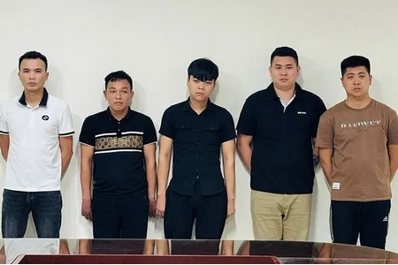 Khởi tố nhóm người làm giả hồ sơ vay vốn, chiếm đoạt hàng tỷ đồng ở Lào Cai Khởi tố nhóm người làm giả hồ sơ vay vốn, chiếm đoạt hàng tỷ đồng ở Lào Cai