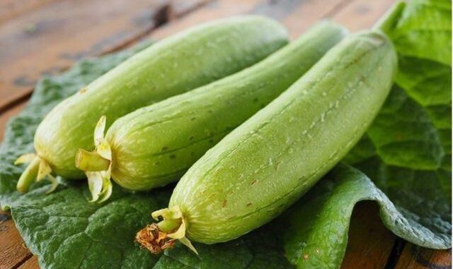 Mua mướp chọn vỏ xanh đậm hay nhạt mới ngon: Người chồng chỉ các chọn chuẩn, đảm bảo ngọt thơm