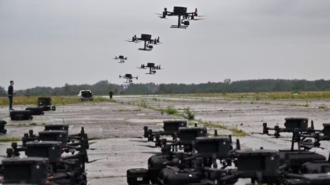 Thủ đô Moscow bị tấn công bằng UAV, Ukraine thổi bùng thêm lửa chiến giữa lúc “căng như dây đàn”