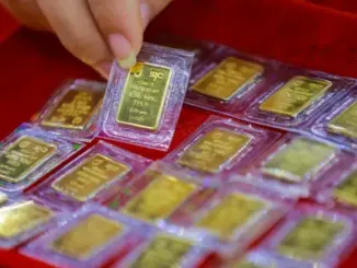 Người mua vàng lại rối với thông tin mới