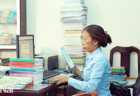 Xin chúc mừng nhân viên phục vụ, hành chính trường học lần đầu có phụ cấp Xin chúc mừng nhân viên phục vụ, hành chính trường học lần đầu có phụ cấp