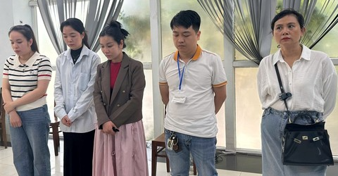 Khởi tố 7 đối tượng giả danh bác sĩ tại ‘phòng khám quốc tế’ chuyên ‘vẽ bệnh moi tiền’ Khởi tố 7 đối tượng giả danh bác sĩ tại ‘phòng khám quốc tế’ chuyên ‘vẽ bệnh moi tiền’