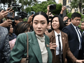 Thủ tướng Thái Lan Paetongtarn bị đình chỉ, ông Thaksin đối mặt án tù vì tội khi quân