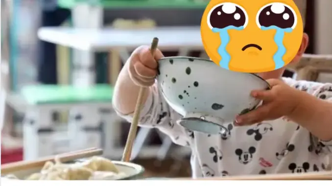 Cả 2 đứa con trong gia đình đều mắc ung thư gan, bác sĩ ứa nước mắt khuyên: 2 loại thực phẩm nên xuất hiện trên bàn ăn càng ít càng tốt
