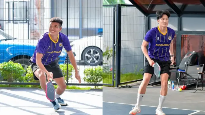 Thiếu gia nhà bầu Hiển rủ Văn Quyết, Duy Mạnh chơi pickleball, trận đấu căng như dây đàn, nhìn “phẩy vợt” mà choáng Thiếu gia nhà bầu Hiển rủ Văn Quyết, Duy Mạnh chơi pickleball, trận đấu căng như dây đàn, nhìn “phẩy vợt” mà choáng