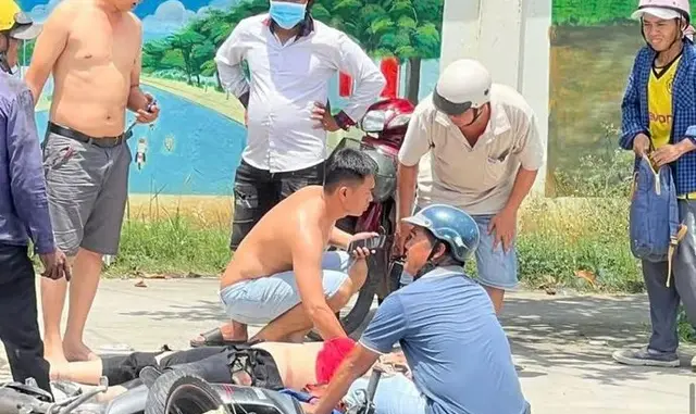 Đưa con gái đi khám, 2 vợ chồng gặp nạn tử vong trên đường về Đưa con gái đi khám, 2 vợ chồng gặp nạn tử vong trên đường về