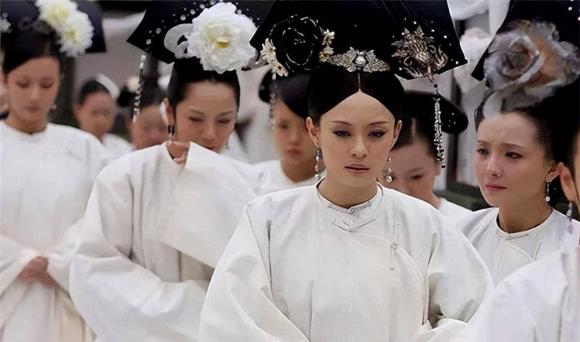 Tại sao bạn không thể ngủ trên giường mà người chết đã nằm ở đó? Đó không phải là mê tín, nên kiêng kỵ Tại sao bạn không thể ngủ trên giường mà người chết đã nằm ở đó? Đó không phải là mê tín, nên kiêng kỵ