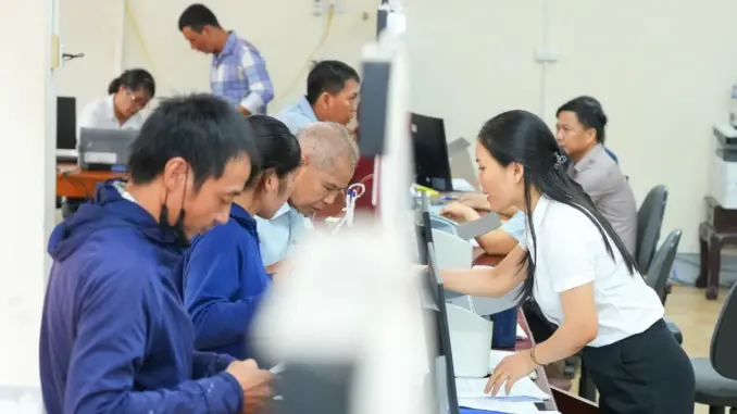 2 nhóm cán bộ, công chức được nhận thêm 5 triệu đồng/tháng từ 15/8