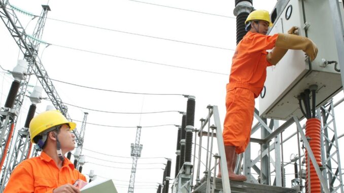 Kể từ 2/2025: Người dân có những quyền lợi chưa từng có khi sử dụng điện, ai cũng cần biết kẻo thiệt