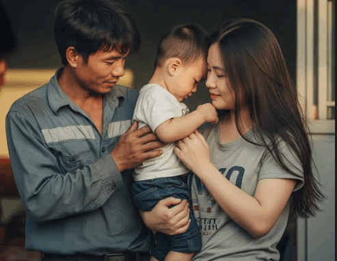 Lấy anh thợ xây để hợp thức hóa cái th///ai, khi con 3 tuổi, tôi b///ủn rủ///n thấy thứ này trong ví chồng, không ngờ anh lại là người như thế… Lấy anh thợ xây để hợp thức hóa cái th///ai, khi con 3 tuổi, tôi b///ủn rủ///n thấy thứ này trong ví chồng, không ngờ anh lại là người như thế…