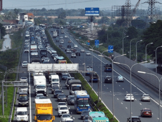 Cách phân làn mới: Vì sao phải c;ấ;m xe tải, xe khách đi vào làn sát dải phân cách trên cao tốc?