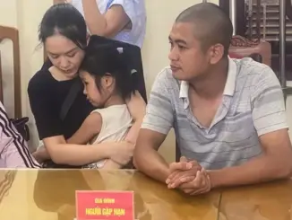 Cùng bố lênh đênh, trôi dạt suốt 13 giờ trên biển, bé gái 6 tuổi lạnh run vẫn làm điều không ai ngờ tới: Ti:ế:t lộ món giúp 2 cha con cầm cự, chống đói