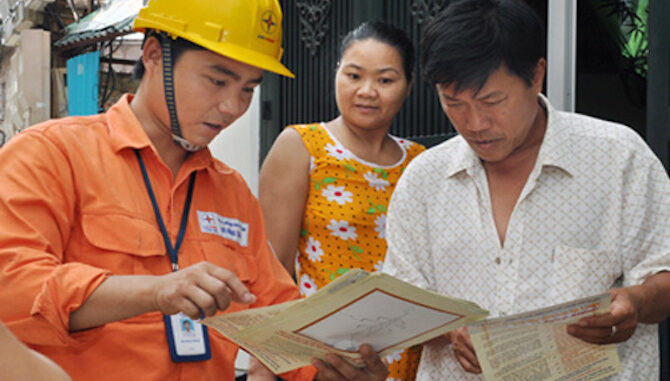Đây rồi: Tiêu thụ điện ở Hà Nội cao kỷ lục, EVNHANOI vội chỉ cách để bà con không “gi:.ật m:.ình” vì hóa đơn Đây rồi: Tiêu thụ điện ở Hà Nội cao kỷ lục, EVNHANOI vội chỉ cách để bà con không “gi:.ật m:.ình” vì hóa đơn