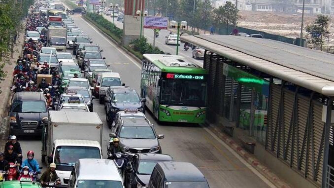 Kiểm toán Nhà nước: Tuyến BRT Hà Nội chưa hiệu quả, làm giảm bề rộng mặt đường