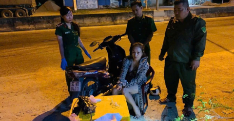 “Kiều nữ” chở “đá” lúc nửa đêm “Kiều nữ” chở “đá” lúc nửa đêm