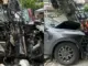 Xe bán tải tông gãy cột điện, lao vào người đi đường ở TPHCM