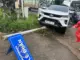 Gia Lai: Người dân phá cửa xe 7 chỗ cứu tài xế nghi bị đột quỵ