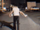 Chồng đi Nhật quay video bế cô gái lạ, người vợ ở Việt Nam tá hỏa