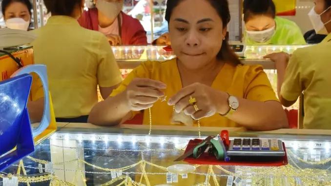 Giá vàng hôm nay, 2-8: Đảo chiều tăng “dựng đứng”