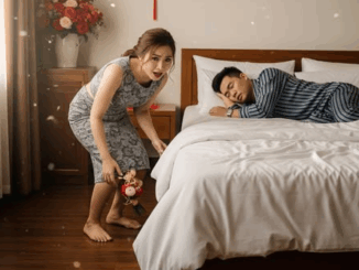 Đêm tân hôn với người chồng giàu nhất xóm khiến tôi mong chờ cả ngày, nào ngờ đến lúc cao trào bỗng nghe thấy tiếng sột soạt ở dưới gầm giường, tôi tò mò ngó xuống xem thì khóc thét khi nhìn thấy…