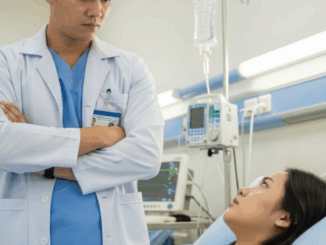 Tôi ngã xe nhập viện cấp cứu không may lại gặp đúng chồng cũ là bác sĩ đang trực
