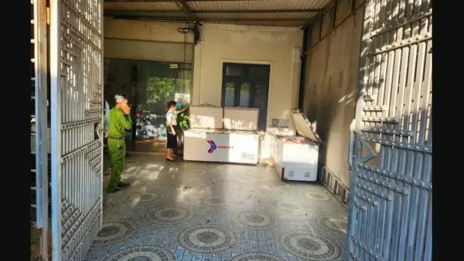 Phát hiện bí mật khủng bên trong 7 tủ cấp đông ở Nghệ An, Công an lập tức yêu cầu mang đi tiêu huỷ