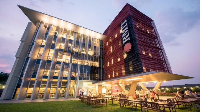 7 trường Đại học ở Việt Nam ra trường dễ xin việc nhất: Lương cao, lọt top Đại học tốt của thế giới