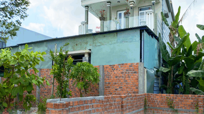 Hàng xóm xây nhà bịt cửa sổ tầng 1 nhà tôi thì phải giải quyết như thế nào? Hàng xóm xây nhà bịt cửa sổ tầng 1 nhà tôi thì phải giải quyết như thế nào?